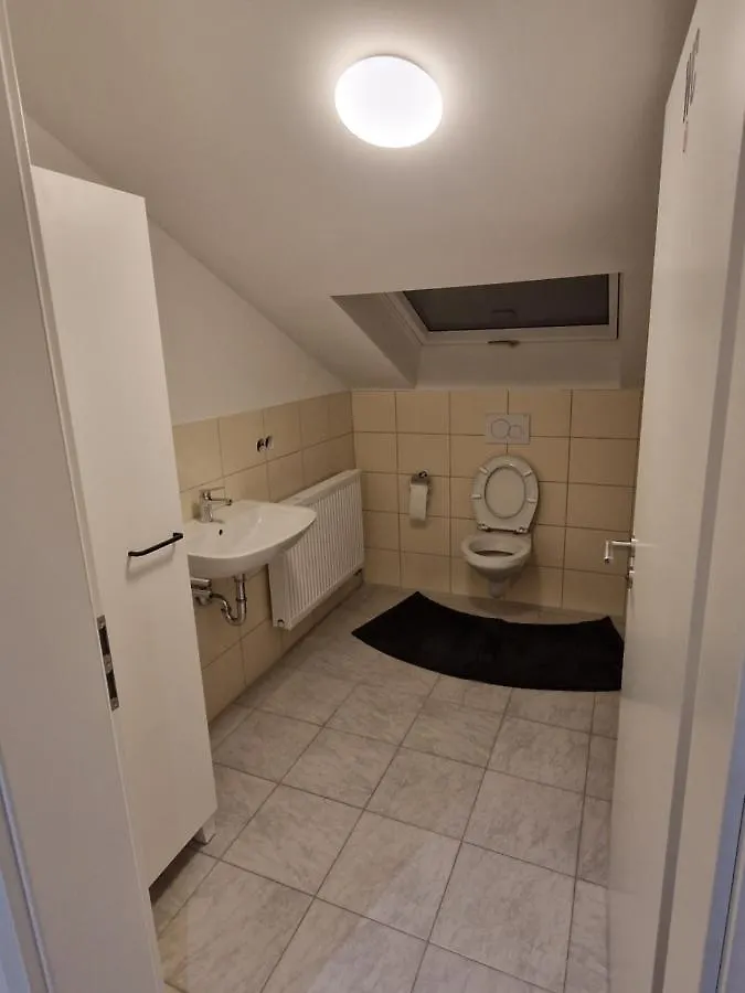 Home4You Doppelzimmer 3 Turkheim